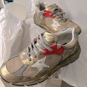LIKE NEW! Golden Goose Dad Star 38